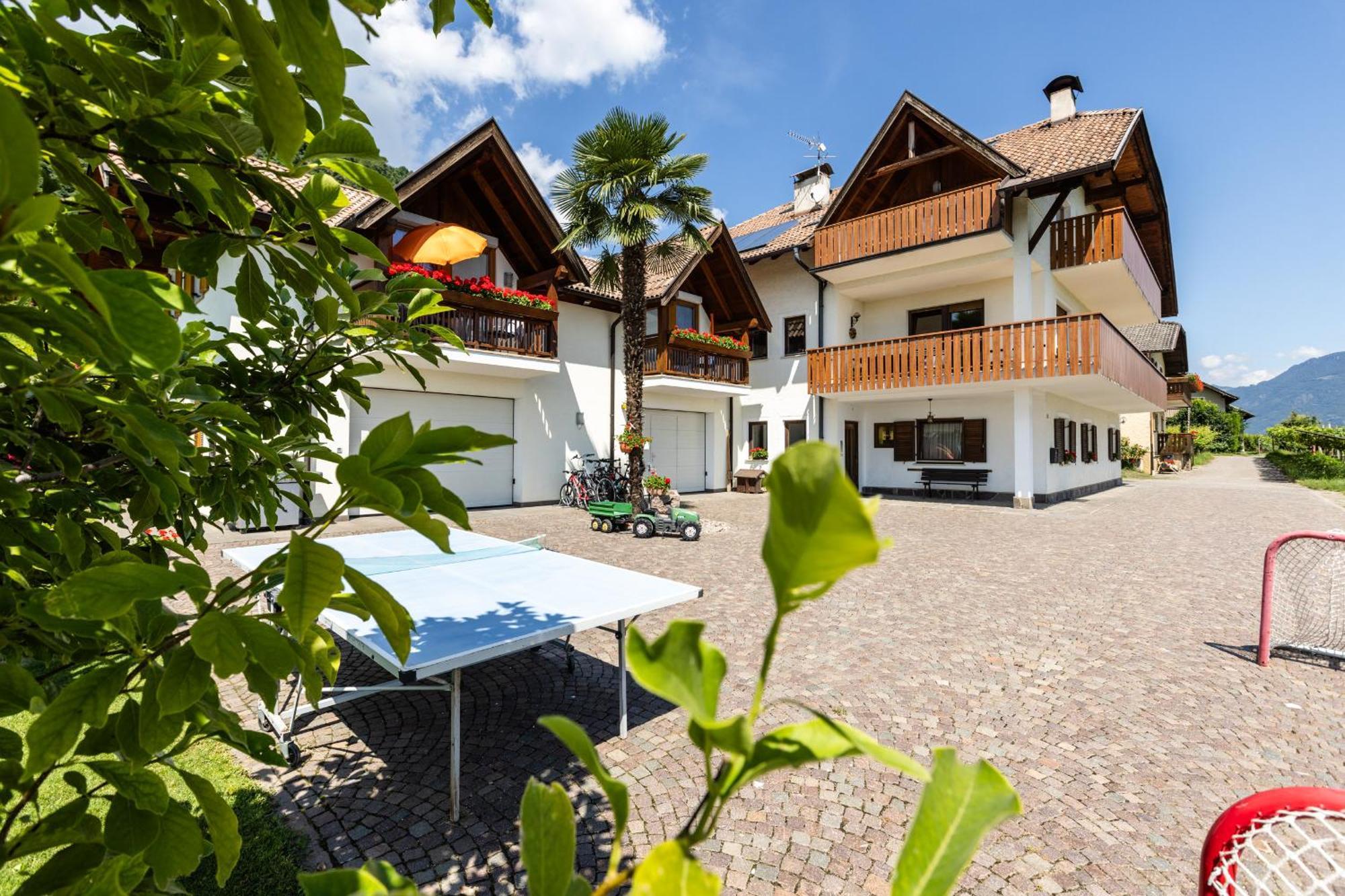 Weinhof Kager Apartment Missiano ภายนอก รูปภาพ
